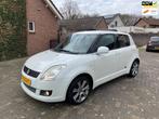 Suzuki Swift 1.3 Black White Parlemoer navi/clima/keyless/st, Auto's, Suzuki, Voorwielaandrijving, Gebruikt, 400 kg, Handgeschakeld