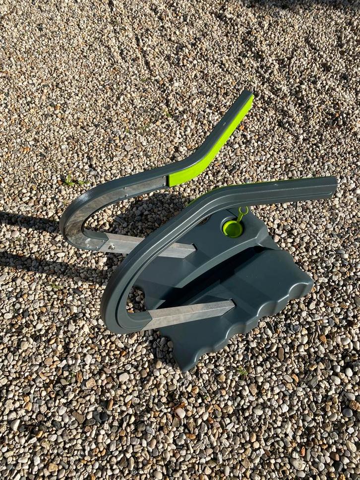 Fietsstandaard - fietsenrek stevige standaard voor 1 fiets, Fietsen en Brommers, Fietsaccessoires | Fietsenrekken, Zo goed als nieuw