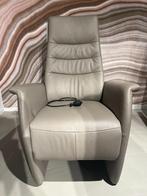 Relaxfauteuil Drenthe, grijs, manueel verstelbaar, Ophalen, Zo goed als nieuw, Leer, 50 tot 75 cm