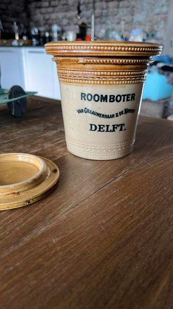 Zeldzame Antieke roomboterpot uit Delft met deksel beschikbaar voor biedingen