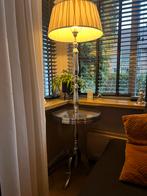 Mooie Staande Lamp met Tafel - Stijlvol en Functioneel, Ophalen, Zo goed als nieuw, Metaal, 150 tot 200 cm