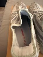 Yeezy Boost 350 V2 maat 46 - Zo goed als nieuw!, Kleding | Heren, Overige kleuren, Ophalen of Verzenden, Adidas Yeezy, Sneakers of Gympen