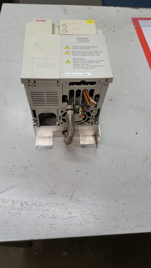 #01469 mitsubishi frequentie regelaar. Type. E500, Hobby en Vrije tijd, Elektronica-componenten, Gebruikt, Ophalen of Verzenden