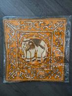 Decoratief Kussen met Olifant, Huis en Inrichting, Ophalen of Verzenden, Zo goed als nieuw, Bruin, Stof