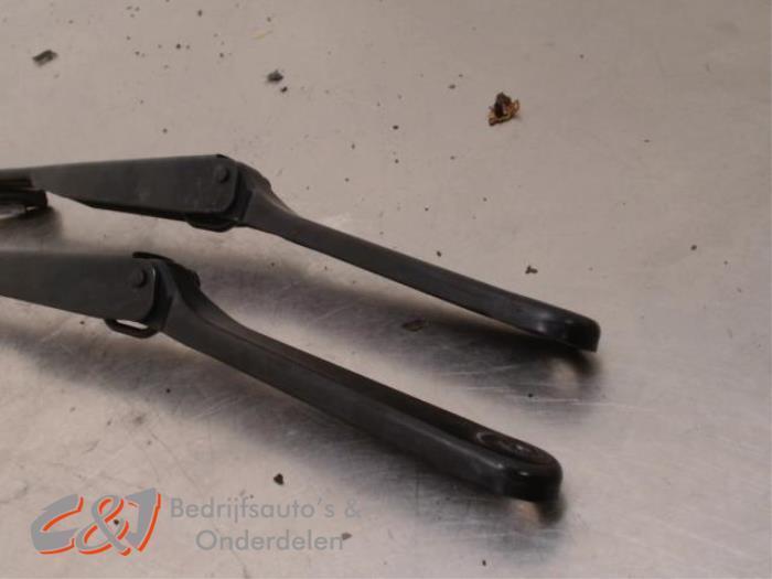 Ruitenwisserarm set van een Iveco New Daily, Auto-onderdelen, Overige Auto-onderdelen, Overige automerken, Gebruikt, 3 maanden garantie