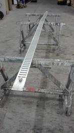 Ventilatie rooster 4250 x 100 mm, Ophalen, Gebruikt