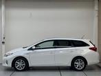 Toyota Auris Touring Sports 1.8 Hybrid Lease Panoramadak Nav, Euro 5, Gebruikt, Zwart, Wit