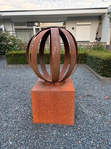 Tuinornament cortenstaal beschikbaar voor biedingen