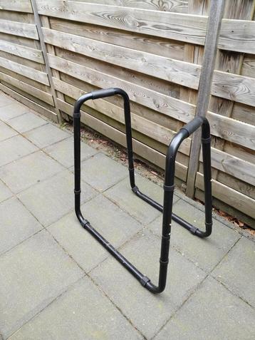 Dip apparaat voor triceps en borst beschikbaar voor biedingen