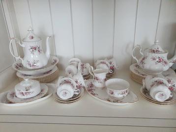 nieuw ontbijt servies 12 personen royal albert lavender rose beschikbaar voor biedingen