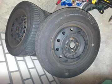4 winterbanden met velg 14 inch 175/65/r14 beschikbaar voor biedingen