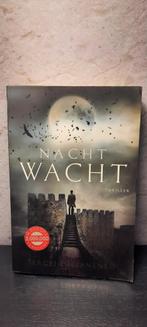 Nachtwacht - Sergei Lukanenko - Thriller, Boeken, Ophalen of Verzenden, Gelezen, Sergei Lukanenko, Europa overig
