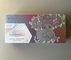 Pokémon Prismatic Evolutions SPC, Hobby en Vrije tijd, Verzamelkaartspellen | Pokémon, Ophalen of Verzenden, Nieuw, Boosterbox
