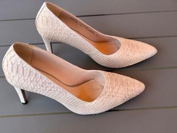Clarks pumps slangenprintje beige maat 7 = 41 beschikbaar voor biedingen