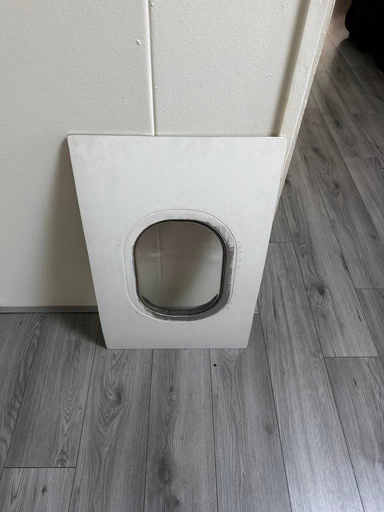 Origineel Airbus A320 rompdeel met raam, Verzamelen, Luchtvaart en Vliegtuigspotten, Gebruikt, Overige typen, Ophalen