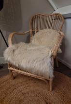 Setje: Rotan stoel & schapenvacht, Nieuw, 75 tot 100 cm, Ophalen