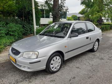 Hyundai Accent 1.3 Coupé +Apk 23-06-2026 -Keurig Nette Auto! beschikbaar voor biedingen