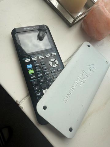 TI-84 Plus CE-T - gradische rekenmachine beschikbaar voor biedingen