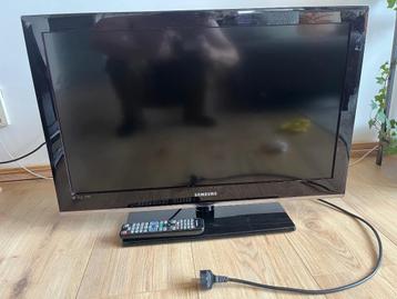 Tweedehands tv kopen €30 en zelf ophalen beschikbaar voor biedingen