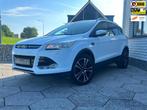 Ford Kuga 1.6 Titanium/ Pano/ Read Text/ EXPORT, Auto's, Ford, Voorwielaandrijving, 15 km/l, Gebruikt, Zwart