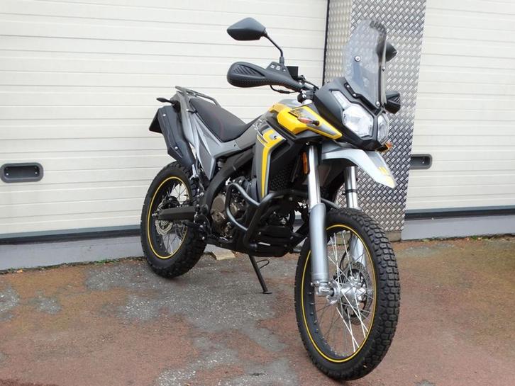 VOGE 300 Rally  enduro (bj 2023)  860 km !!!, Motoren, Motoren | Yamaha, Particulier, Overig, Minimaal motorrijbewijs A2