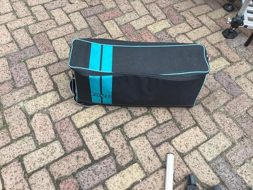 Rive bergtas met D36 accessoires, Watersport en Boten, Hengelsport | Witvissen, Zo goed als nieuw, Ophalen