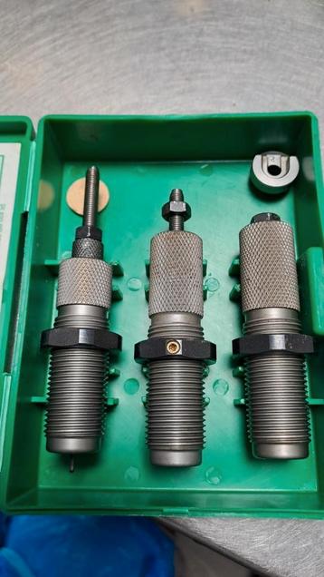 Bijna nieuw staat  RCBS   3Die-set  35 REM Incl shellholder  beschikbaar voor biedingen