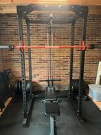 Squatrack met pulleys, gewichten en accesoires, Sport en Fitness, Fitnessapparatuur, Ophalen, Gebruikt, Krachtstation