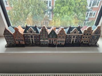 Blokker grachtenpanden 9 stuks beschikbaar voor biedingen