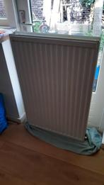 Radiator 100 x 60 type 22, Doe-het-zelf en Verbouw, Verwarming en Radiatoren, 60 tot 150 cm, 800 watt of meer, Gebruikt, Ophalen of Verzenden