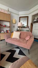 Fijn roze velvet bankje in zeer goede staat, Huis en Inrichting, Banken | Bankstellen, Ophalen, Zo goed als nieuw, 75 tot 100 cm