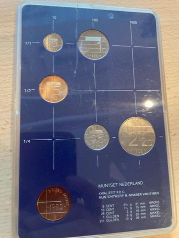 Muntset Nederland 1982 beschikbaar voor biedingen