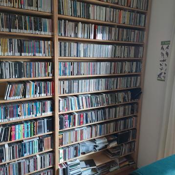 Prachtige selectie CD's inclusief kasten. beschikbaar voor biedingen