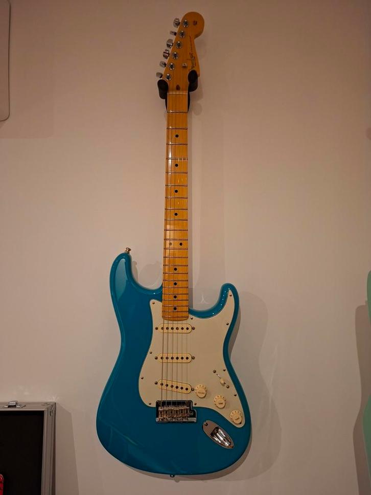Fender Stratocaster American Professional II Miami Blue, Muziek en Instrumenten, Snaarinstrumenten | Gitaren | Elektrisch, Zo goed als nieuw