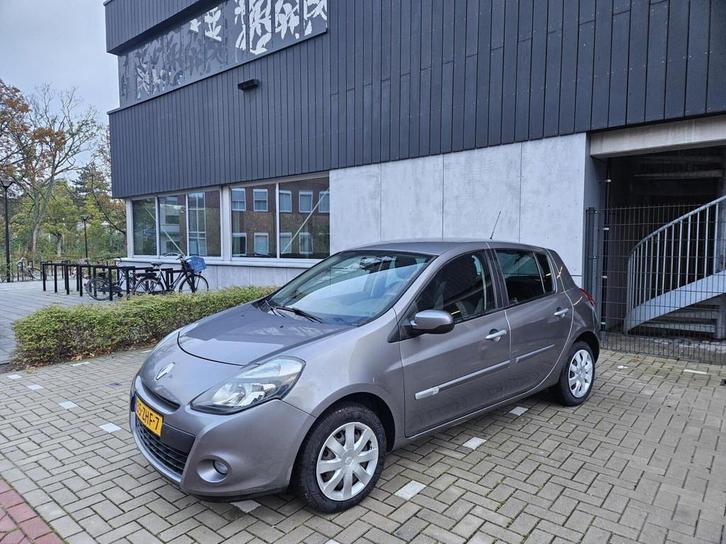 Renault Clio 1.2 16V NAP Airco Cruise, Auto's, Renault, Bedrijf, Te koop, Clio, ABS, Airbags, Alarm, Boordcomputer, Centrale vergrendeling