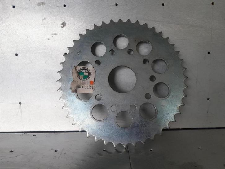 Puch Monza NOS tandwiel, Fietsen en Brommers, Brommeronderdelen | Puch, Gebruikt, Ophalen