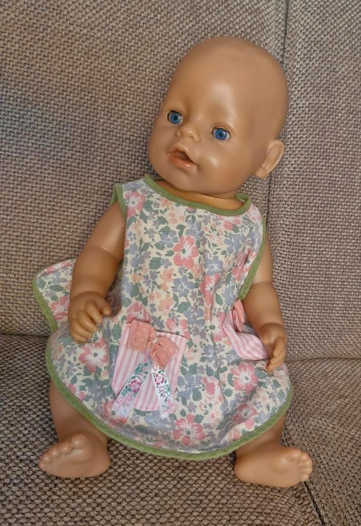 3 setjes babyborn kleding, Kinderen en Baby's, Speelgoed | Poppen, Gebruikt, Babypop, Ophalen of Verzenden