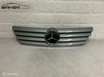Bumpergrille Mercedes C-klasse Sportcoupé CL203 ('01-'08), Auto-onderdelen, Gebruikt, Mercedes-Benz, Ophalen of Verzenden, Mercedes-Benz