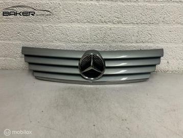 Bumpergrille Mercedes C-klasse Sportcoupé CL203 ('01-'08) beschikbaar voor biedingen