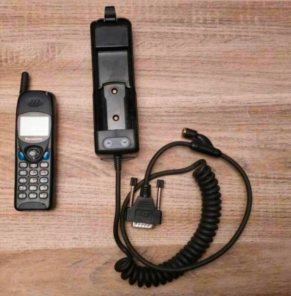Zeldzame Vintage Panasonic Mobiele GSM Telefoon met Carkit., Telecommunicatie, Mobiele telefoons | Motorola, Ophalen of Verzenden