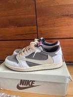 Travis Scott Mocha Sneakers - Maat 44, Bruin, Ophalen of Verzenden, Nike x Travis Scott, Sneakers of Gympen