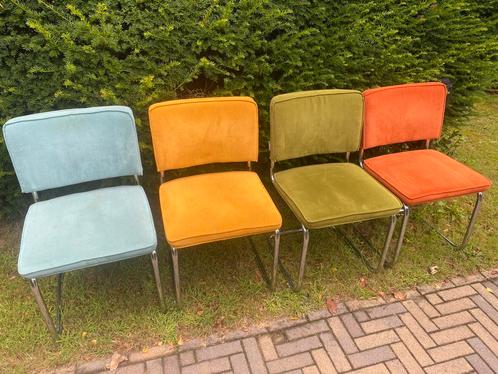 Zuiver Ridge Rib eetkamerstoelen, Huis en Inrichting, Stoelen, Gebruikt, Vier, Stof, Overige kleuren, Ophalen