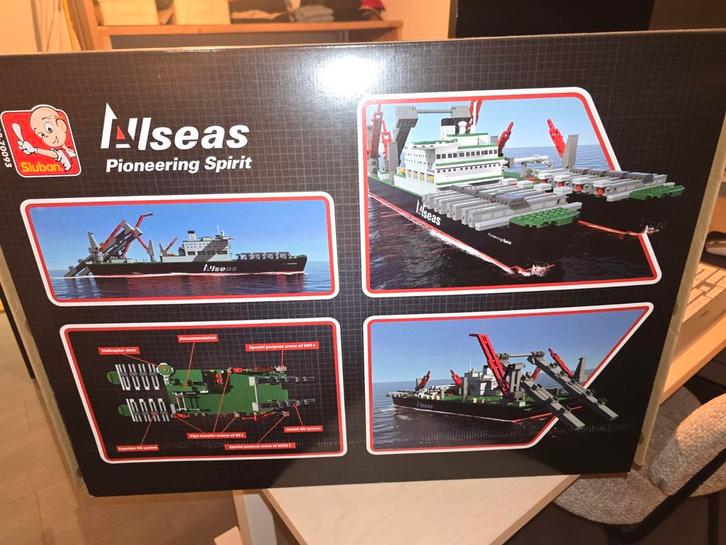 Sluban Allseas Containerschip & Boortoren, Hobby en Vrije tijd, Modelbouw | Boten en Schepen, Nieuw, 1:50 tot 1:200, Overige merken