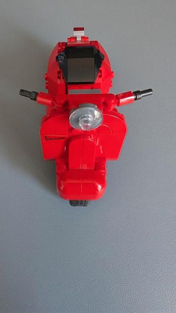 Lego 40517 vespa beschikbaar voor biedingen
