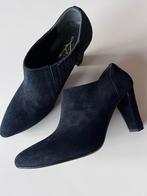 Leren halfhoge enkellaarsjes in marineblauw suede, Blauw, Lilian, Lage of Enkellaarzen, Nieuw