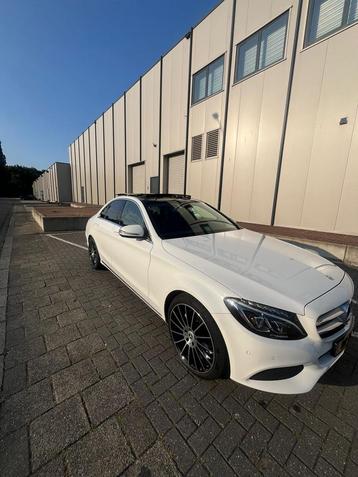 Mercedes C-Klasse C180. AUTOMAAT,STOELVERWARMING.PANODAK,19” beschikbaar voor biedingen