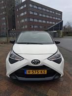 Toyota Aygo 1.0 Vvt-i 72pk 5D 2020 Wit, Auto's, Toyota, Voorwielaandrijving, 4 stoelen, Wit, Origineel Nederlands