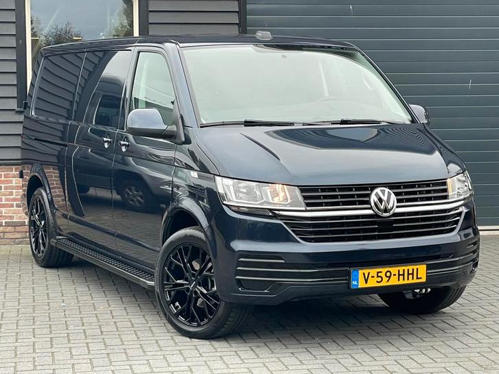 VW Transporter 150pk Automaat L2H1 30 Highline. 2024, Auto's, Bestelauto's, Bedrijf, Achteruitrijcamera, Airbags, Airconditioning