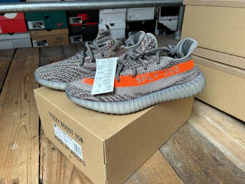 Adidas Yeezy 350 v2 Beluga Reflective - 42 2/3, Kleding | Heren, Schoenen, Nieuw, Sneakers of Gympen, Overige kleuren, Ophalen of Verzenden