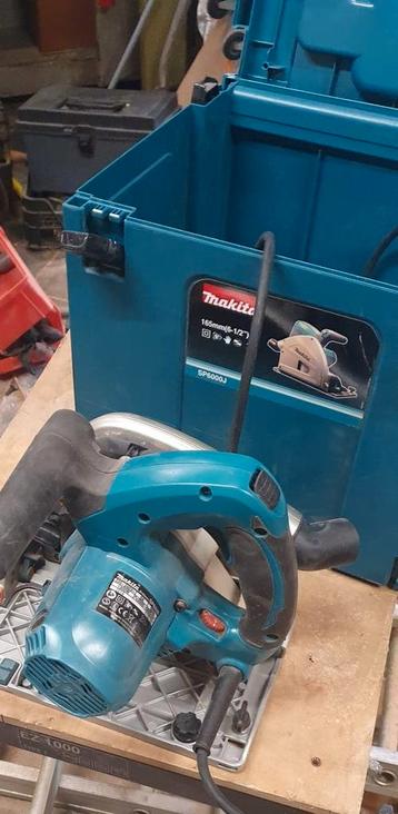 Te koop  Makita handcirkel zaag met aluminium rijen beschikbaar voor biedingen